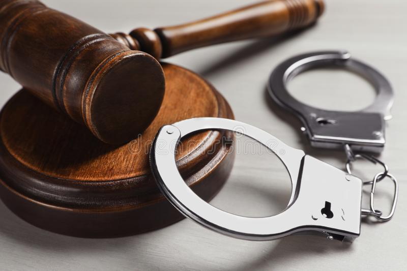 How to Choose a Criminal Lawyer
